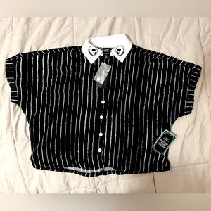 HOT TOPIC JACK SKELLINGTON CROPPED TEE